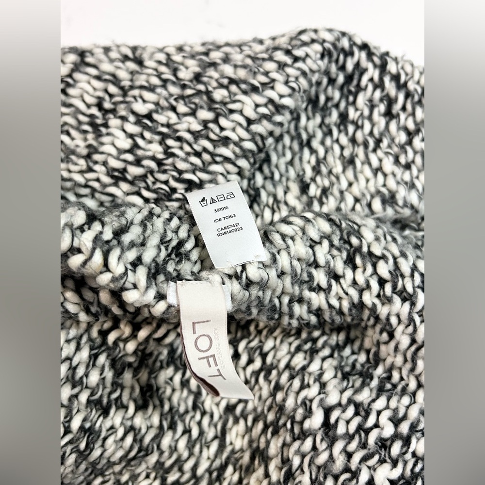 ❥𝗟𝗢𝗙𝗧: Women’s Speckled Knit Chunky Cowl Neck Scarf - One Size - Picture 3 of 4
